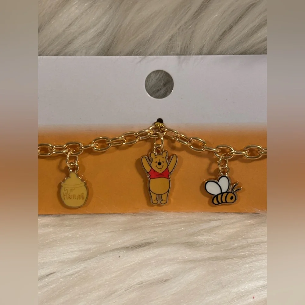 Disney Winnie the Pooh Charm Bracelet Honey Pot Bee Signed Gold Tone 8